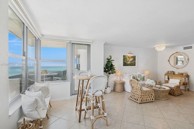 2899 Collins Ave 1025, Miami Beach, FL 33140