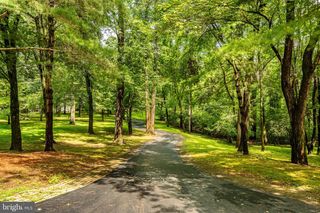7 BITTERSWEET DR, West Chester, PA 19382