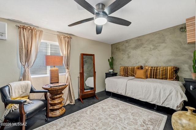 7449 N Bradley Place, Tucson, AZ 85741