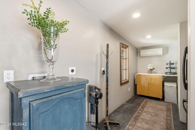 7449 N Bradley Place, Tucson, AZ 85741