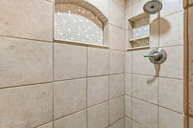 7449 N Bradley Place, Tucson, AZ 85741