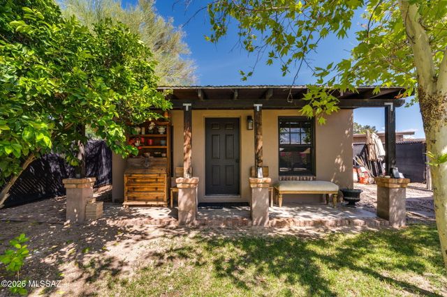 7449 N Bradley Place, Tucson, AZ 85741