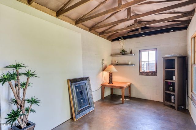 7449 N Bradley Place, Tucson, AZ 85741