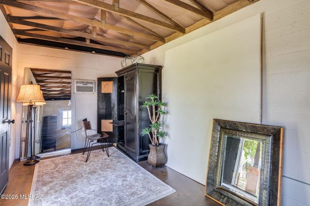 7449 N Bradley Place, Tucson, AZ 85741