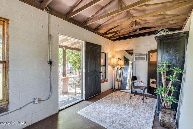 7449 N Bradley Place, Tucson, AZ 85741