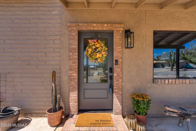 7449 N Bradley Place, Tucson, AZ 85741
