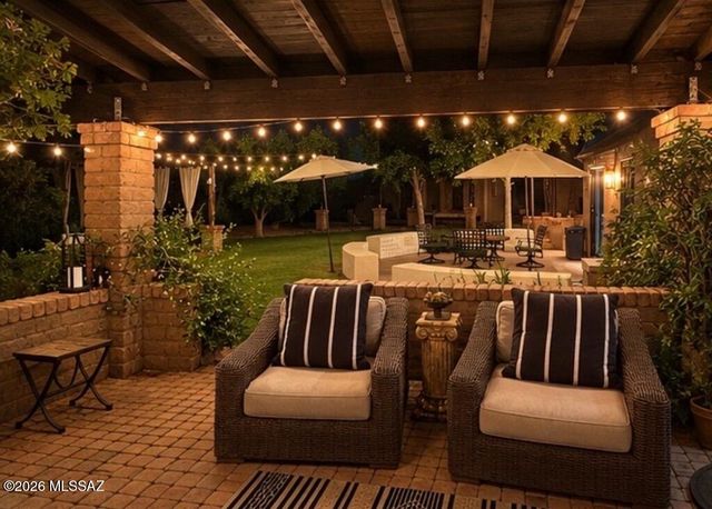 7449 N Bradley Place, Tucson, AZ 85741