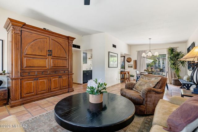 7449 N Bradley Place, Tucson, AZ 85741