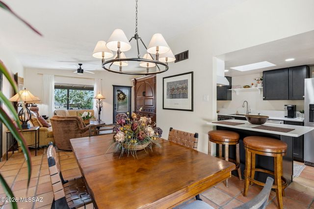 7449 N Bradley Place, Tucson, AZ 85741