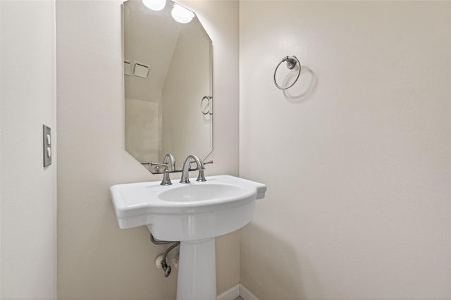 6710 Creek Village Drive, Katy, TX 77449