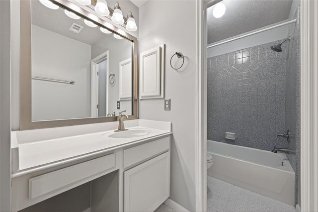 6710 Creek Village Drive, Katy, TX 77449