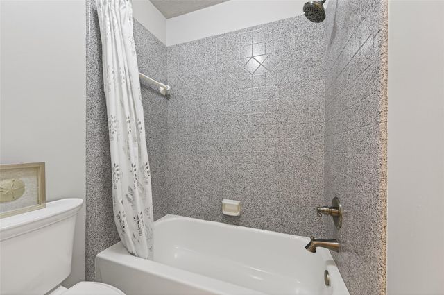 6710 Creek Village Drive, Katy, TX 77449