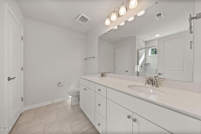 508 Foxfield Way, Fuquay Varina, NC 27526