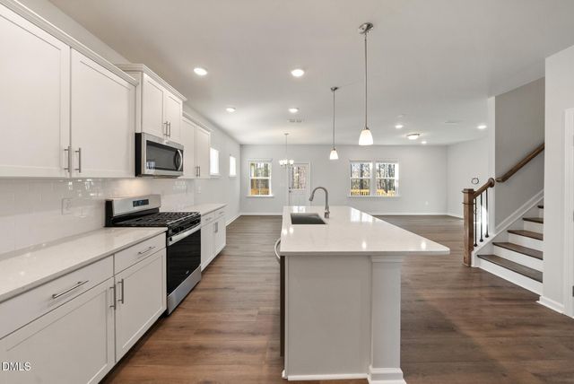 508 Foxfield Way, Fuquay Varina, NC 27526