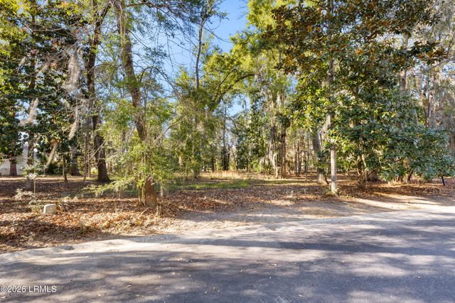 109 Palmetto Place, Beaufort, SC 29902