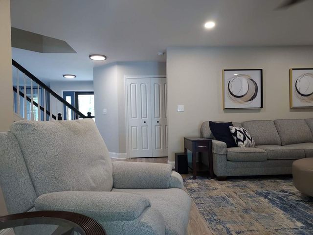 1000 Butterfield Circle E, Shorewood, IL 60404