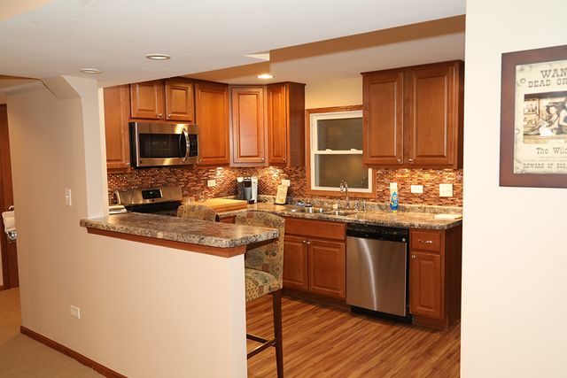 1000 Butterfield Circle E, Shorewood, IL 60404