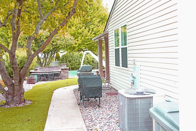 1000 Butterfield Circle E, Shorewood, IL 60404