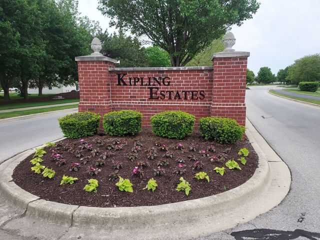1000 Butterfield Circle E, Shorewood, IL 60404