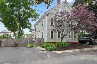 4 Winter Street 4, Amesbury, MA 01913