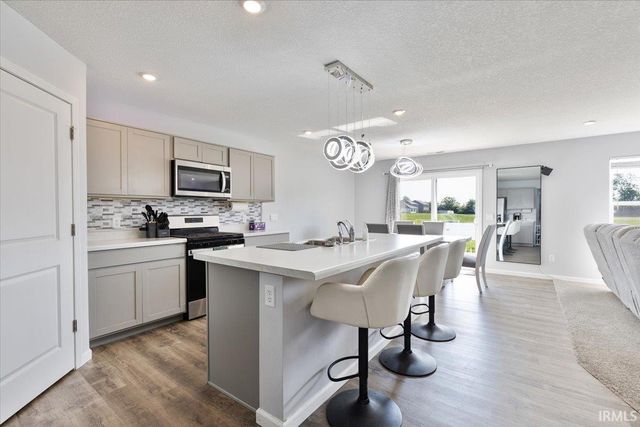 7962 Cordovan Cove, Fort Wayne, IN 46835