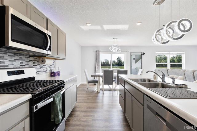 7962 Cordovan Cove, Fort Wayne, IN 46835