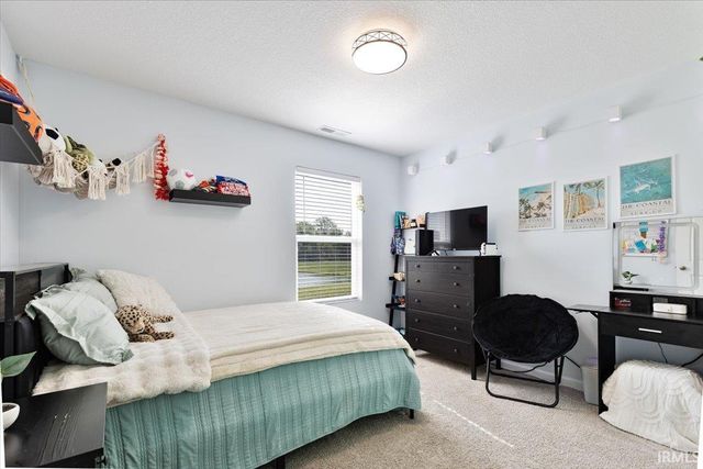 7962 Cordovan Cove, Fort Wayne, IN 46835