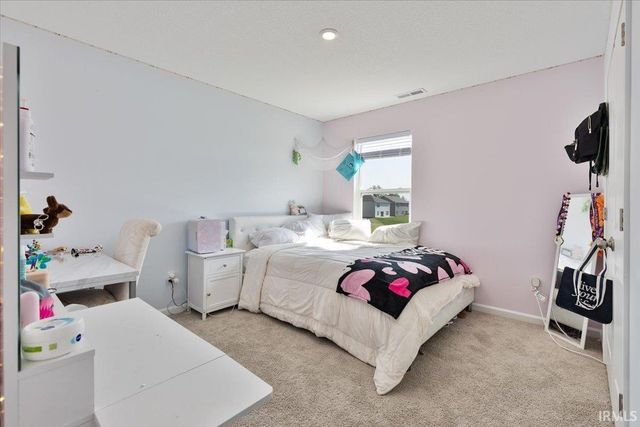 7962 Cordovan Cove, Fort Wayne, IN 46835