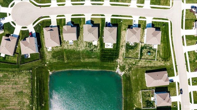 7962 Cordovan Cove, Fort Wayne, IN 46835