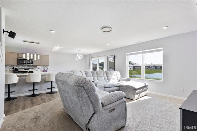 7962 Cordovan Cove, Fort Wayne, IN 46835