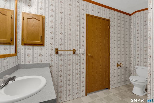 4 Maple Road, Southington, CT 06489