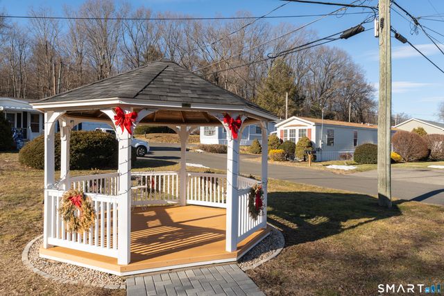 4 Maple Road, Southington, CT 06489