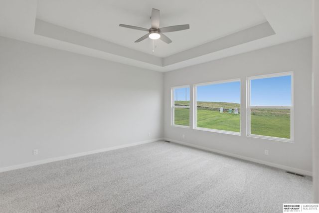 18410 Palisades Drive, Omaha, NE 68136