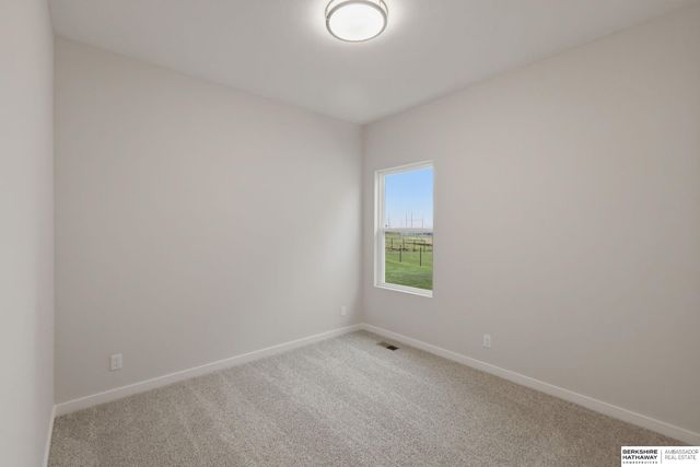 18410 Palisades Drive, Omaha, NE 68136