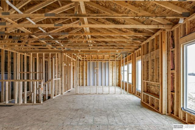 18410 Palisades Drive, Omaha, NE 68136