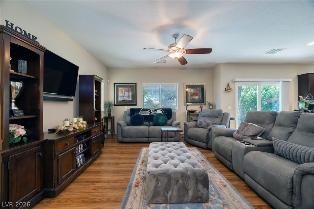 10821 Knickerbocker Avenue, Las Vegas, NV 89166 — photo 3