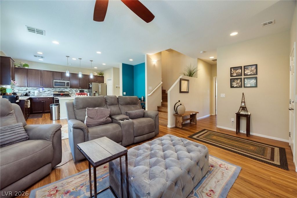 10821 Knickerbocker Avenue, Las Vegas, NV 89166 — photo 5