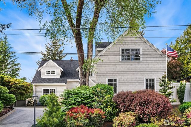 10910 NE 18th Place, Bellevue, WA 98004