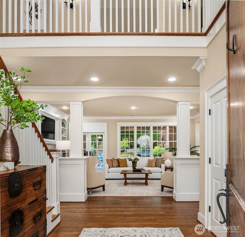 10910 NE 18th Place, Bellevue, WA 98004