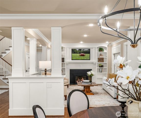 10910 NE 18th Place, Bellevue, WA 98004