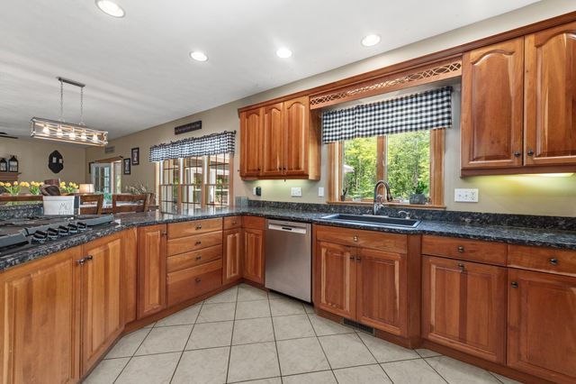 12 Pheasant Lane, New Boston, NH 03070