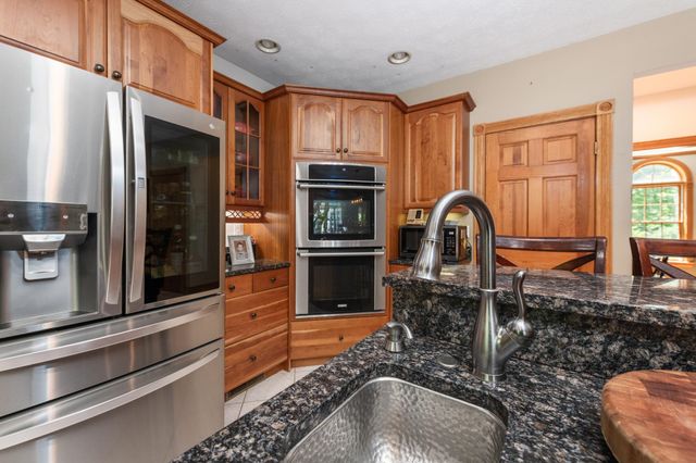 12 Pheasant Lane, New Boston, NH 03070