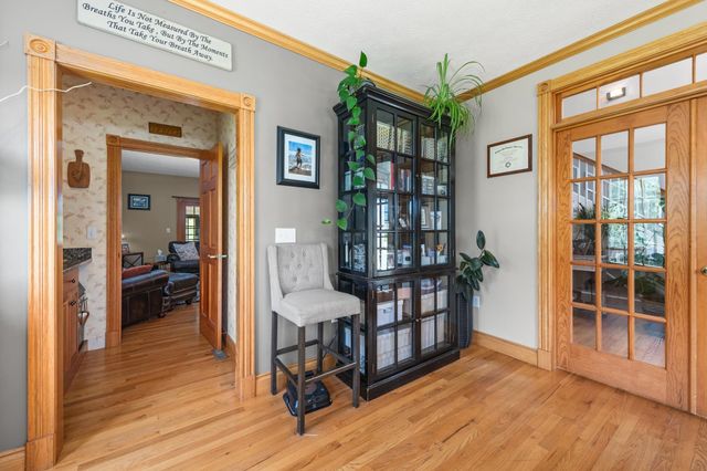 12 Pheasant Lane, New Boston, NH 03070