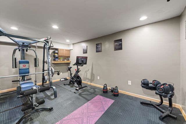 12 Pheasant Lane, New Boston, NH 03070