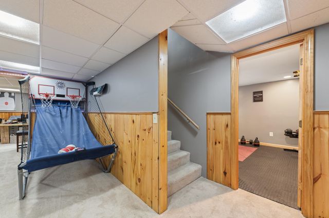 12 Pheasant Lane, New Boston, NH 03070