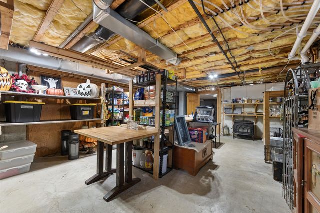 12 Pheasant Lane, New Boston, NH 03070
