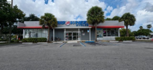 7035 Taft St, Hollywood, FL 33024