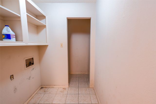 2800 Keller Springs Road 1D, Carrollton, TX 75006