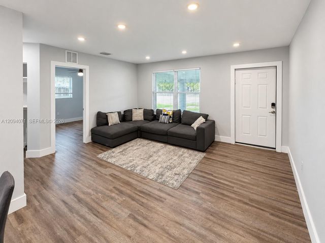 6831 Sheridan Street, Hollywood, FL 33024
