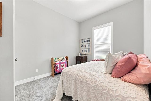 1122 SW Cheshire Drive, Lee's Summit, MO 64083